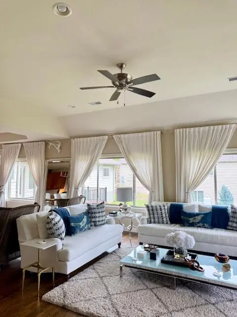 29 Grand Vin LN, Blue Eye, MO 65611