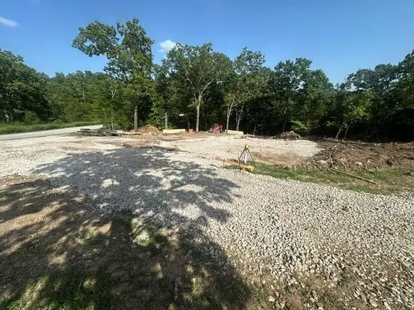 16 Limestone Drive, Branson West, MO 65737