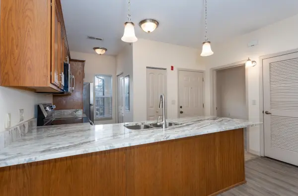114 Oxford DR #Apt 12, Branson, MO 65616