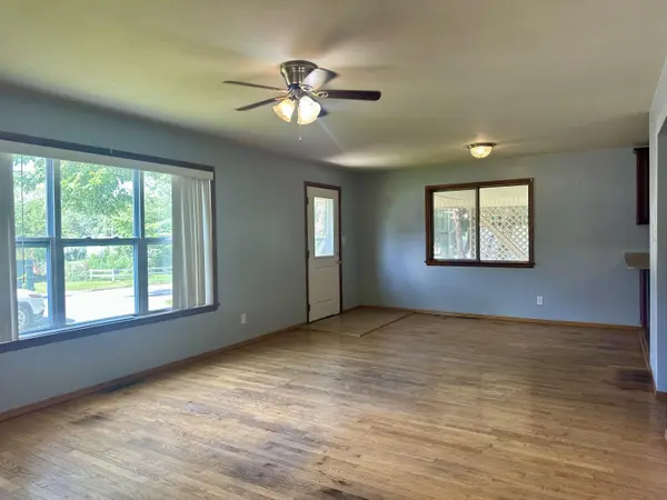 1054 W 6th ST, West Plains, MO 65775