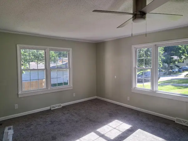 1313 Fairmont DR, Neosho, MO 64850