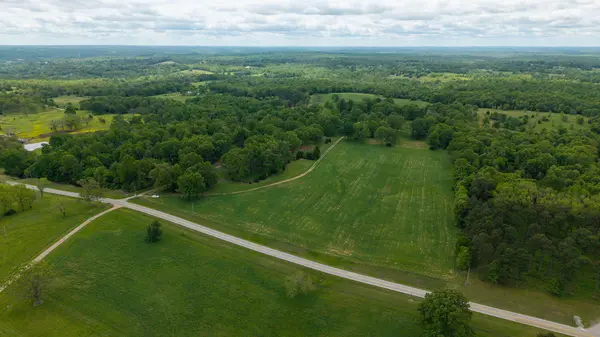 5558 Mo 142, Thayer, MO 65791