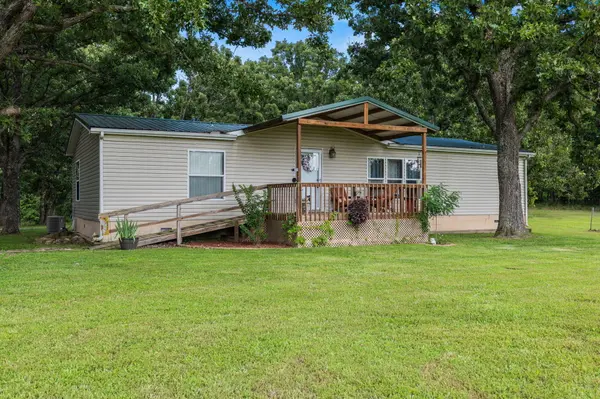 192/194 Cheyenne RD, Tunas, MO 65764