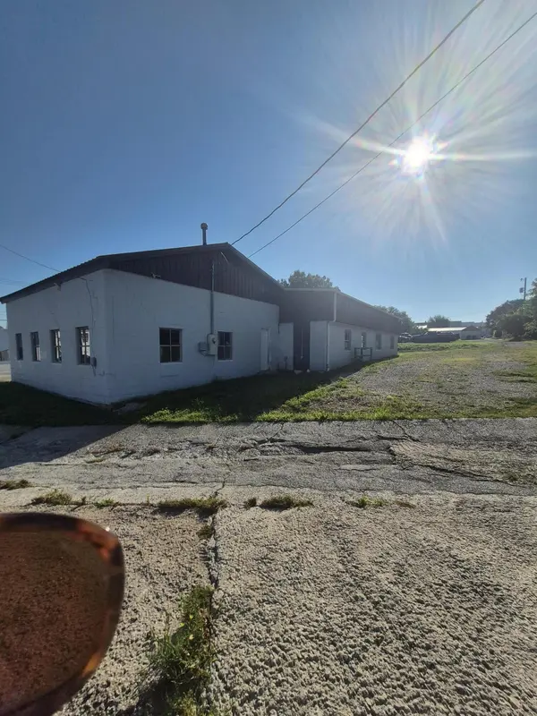 206 W North ST, Mt Vernon, MO 65712