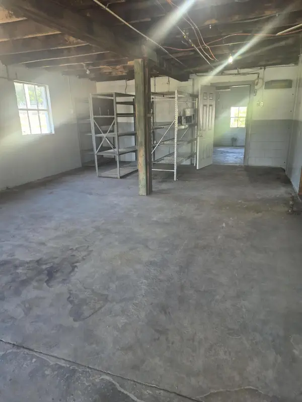 206 W North ST, Mt Vernon, MO 65712