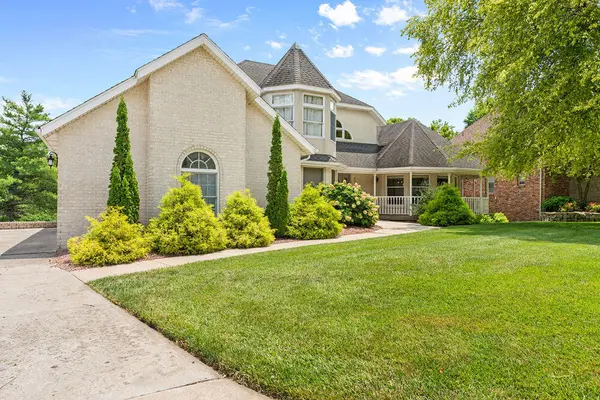 4211 Greenbriar DR, Nixa, MO 65714