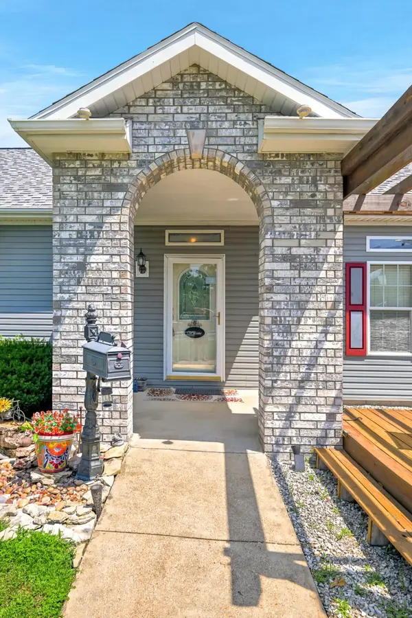 710 Lake Ranch RD, Kissee Mills, MO 65680