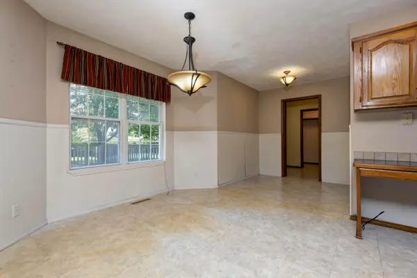 4336 W 3rd ST, Battlefield, MO 65619