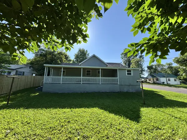 701 Oak ST, Cabool, MO 65689