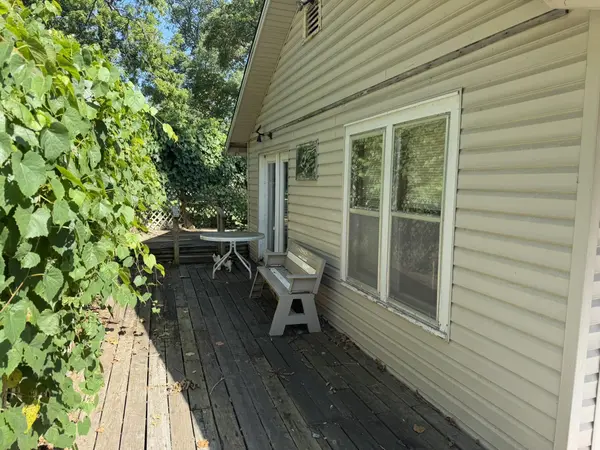 149 Parmenter LN, Forsyth, MO 65653