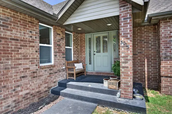 Address not disclosed, Hartville, MO 65667