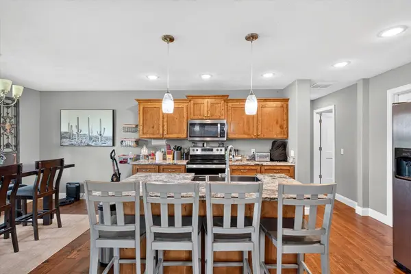206 Maria RD, Clever, MO 65631