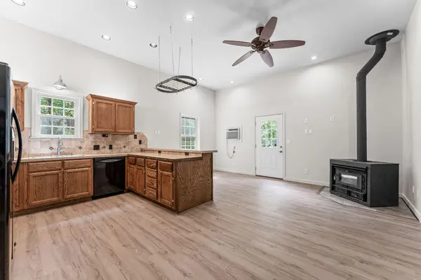 330 Hendrickson School RD, Shell Knob, MO 65747
