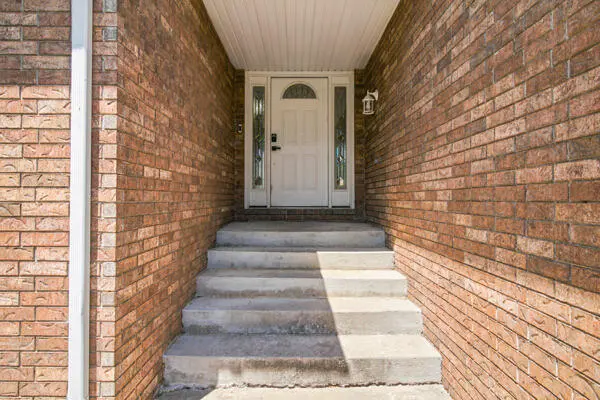 206 Miller WAY, Monett, MO 65708