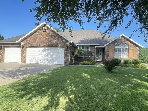 3207 W Aussie CT, Springfield, MO 65810