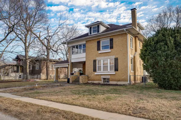 411 E Walker ST, Ash Grove, MO 65604