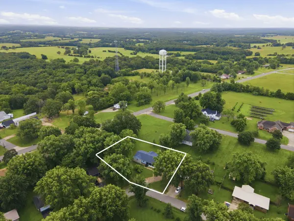 602 W Nixon ST, Buffalo, MO 65622