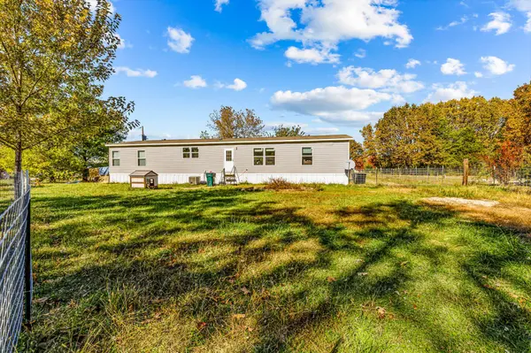 511 Hidden Pond DR, Fordland, MO 65652
