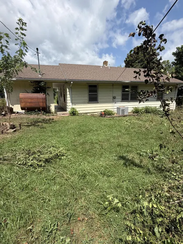 218 Westmont DR, West Plains, MO 65775