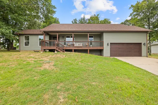 62 Clear Cove DR, Reeds Spring, MO 65737
