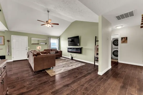 1054 S Tanner DR, Springfield, MO 65802