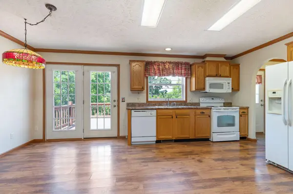 4000 Victor Church RD, Branson, MO 65616