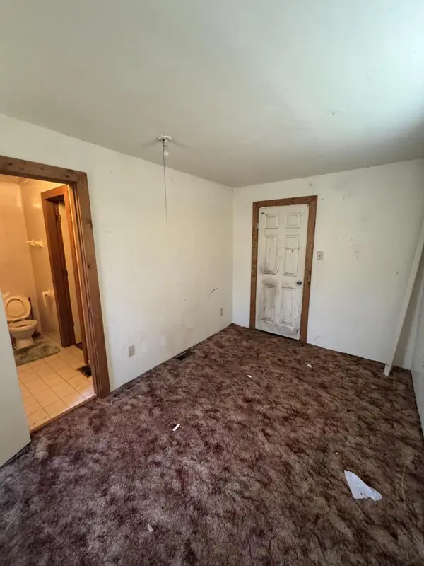 1723 W Chestnut ST, Springfield, MO 65802