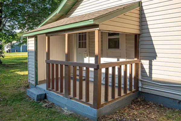 1009 W Cass AVE, West Plains, MO 65775
