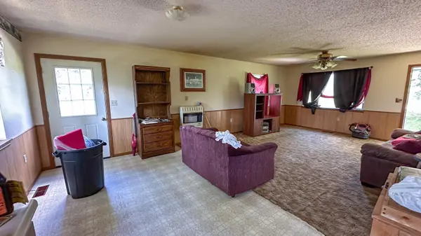 26247 St Highway U, Mansfield, MO 65704
