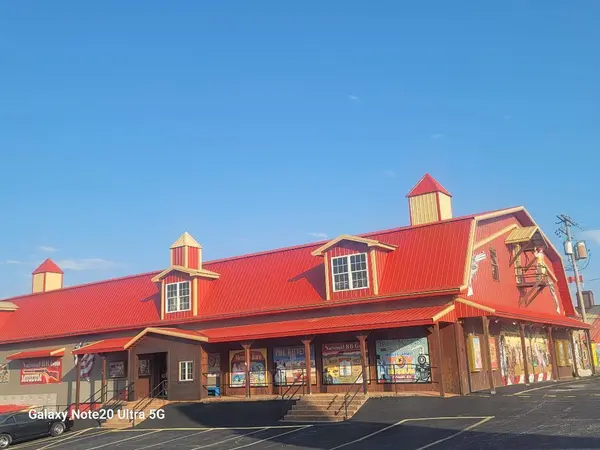 3615 W 76 Country BLVD, Branson, MO 65616