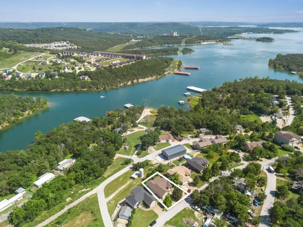772 Showplace Gateway, Branson, MO 65616