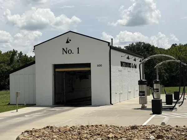 1100 E Broadway, Bolivar, MO 65613