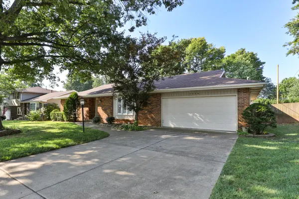 1536 E Hanover ST, Springfield, MO 65804
