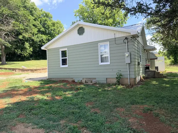15003 W Old Eminence Rd 15017 Old  E, Eminence, MO 65466