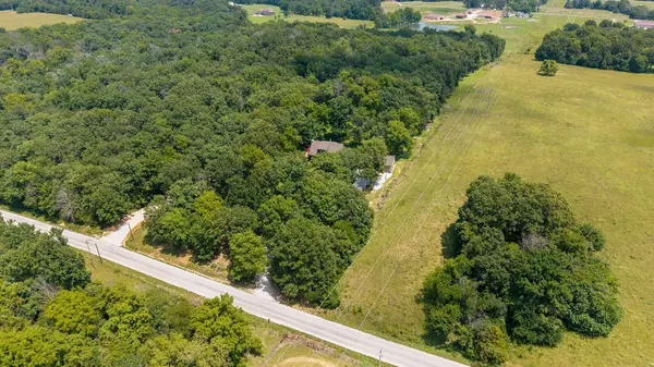 4378 S 160th RD, Bolivar, MO 65613