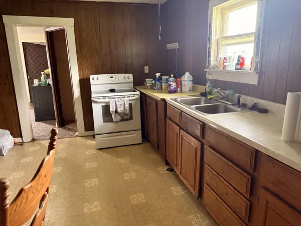 719 W Frisco ST, Mountain Grove, MO 65711