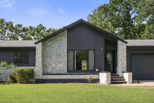 299 Sunny Brook DR, Branson, MO 65616
