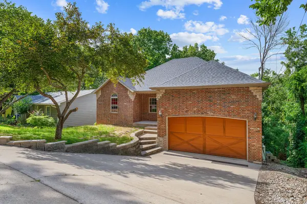 891 Valley View DR, Branson, MO 65616