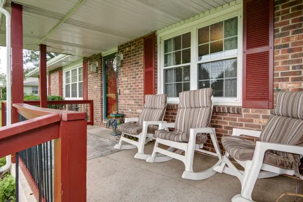 2369 N Farm Road 101, Springfield, MO 65802