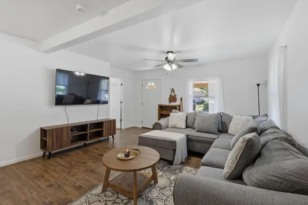 717 N Adams ST, Nevada, MO 64772