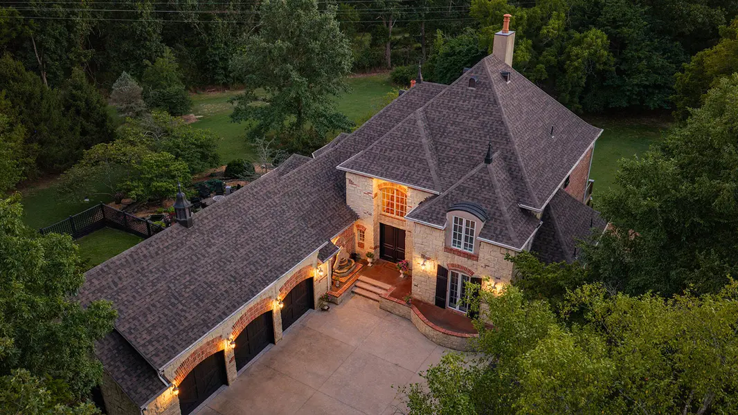 1722 W Inman RD, Nixa, MO 65714