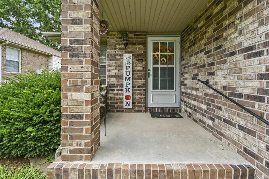 1265 1267 W Vintage LN, Nixa, MO 65714