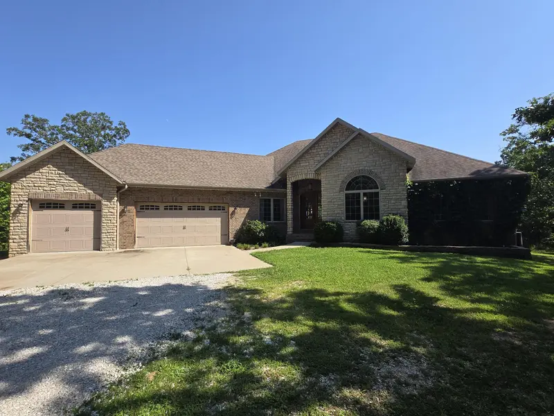 832 Misty LN, Pleasant Hope, MO 65725