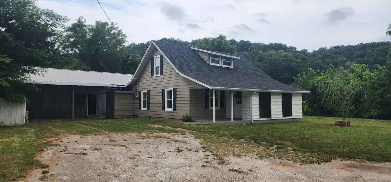 309 Melton DR, Pineville, MO 64856