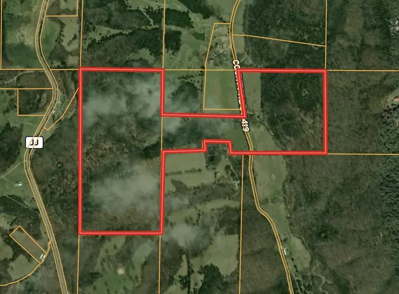 135 Hc 2, Squires, MO 65755