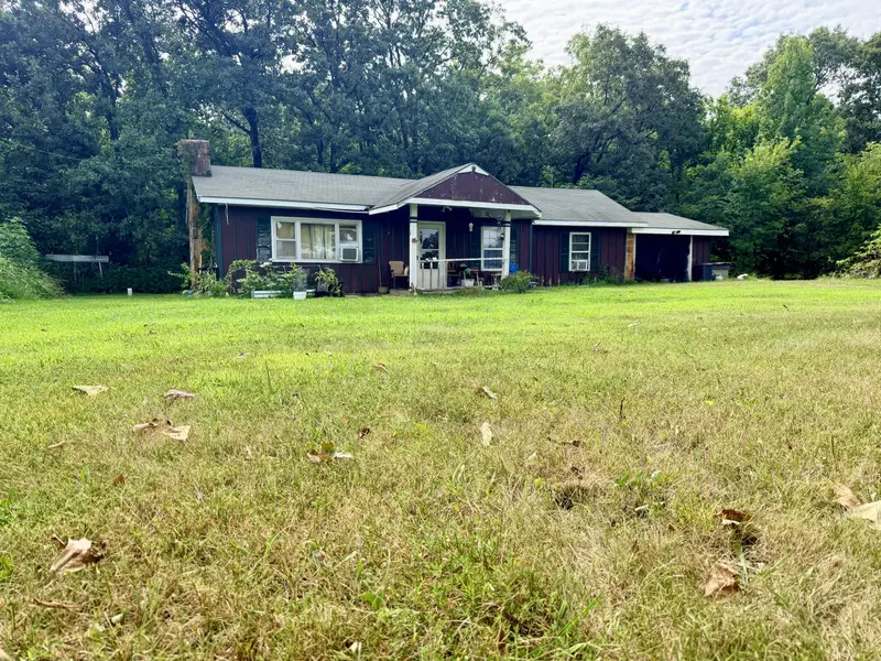 178 State Highway 39, Greenfield, MO 65661