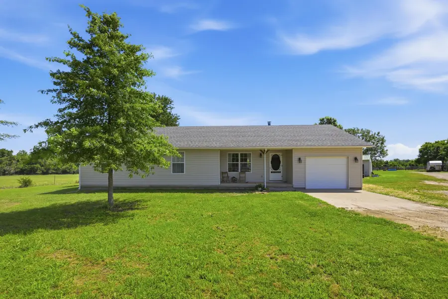 4601 Starling RD, Pierce City, MO 65723