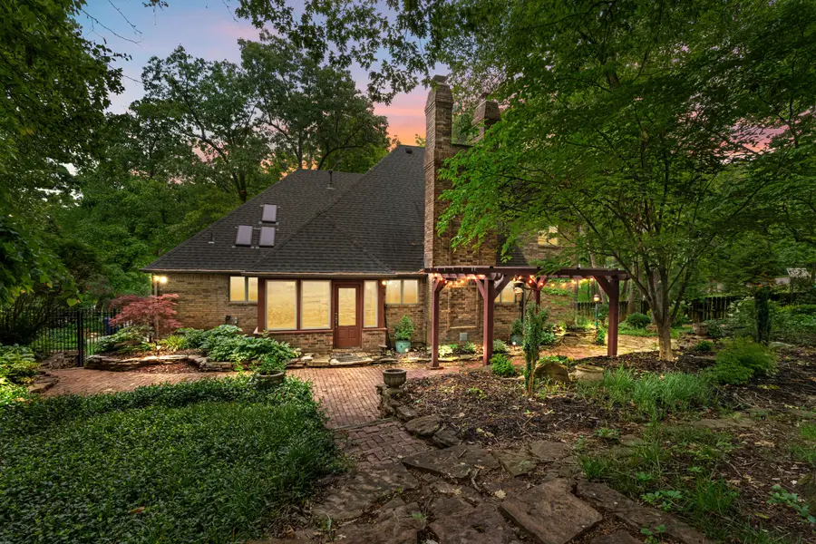 5715 S Kingston RD, Springfield, MO 65804