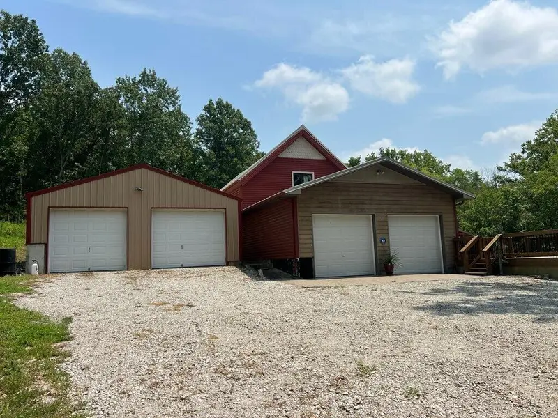 6768 Lawson RD, Hartville, MO 65667