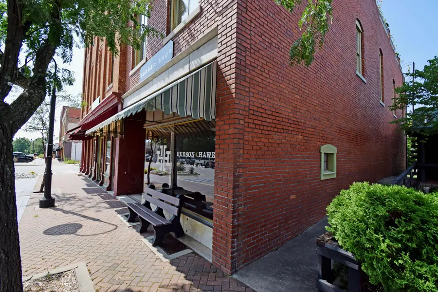 127 E Church ST, Ozark, MO 65721